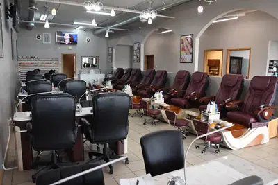 Tye's Nails & Spa (Tips & Toes Salon)