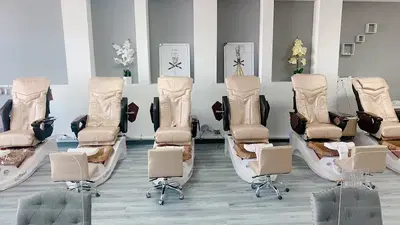 Issa Nail Bar