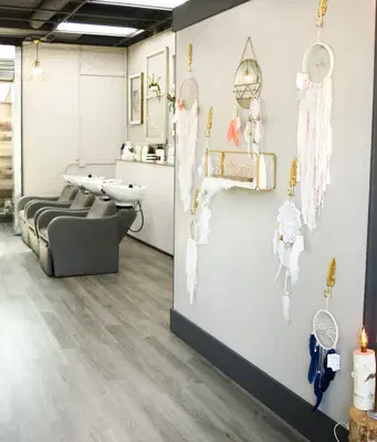 The White Tulip Salon