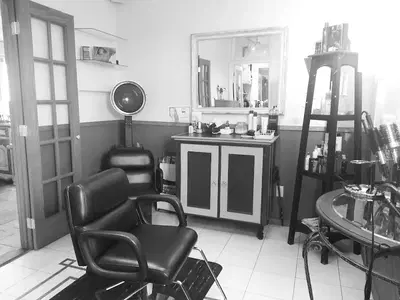 Off River Street Salons