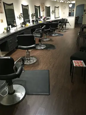 Salon Studio On Main