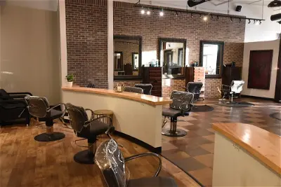 VERSED SALON | Luxury Boutique Hair Salon in Plainfield, IL