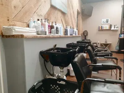 Sarah's Salon & Gaming