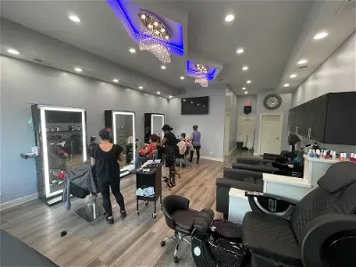 17 Hair Studio
