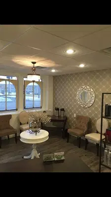 Silhouette Salon