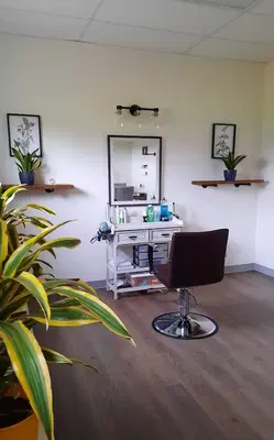 Jeneen Sheehan Studio Salon