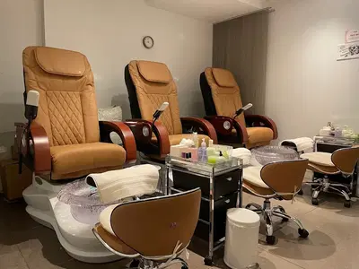 Treat Nail Lounge & Spa+ / Nail Salon, Manicure, Pedicure, Waxing, Tinting & Lash lift
