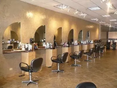 Daniel Stevens Salon