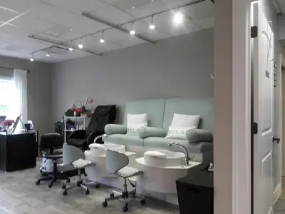 Seasons Salon & Spa