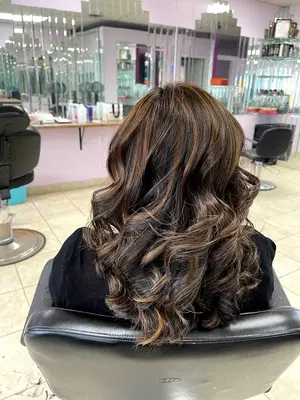 SAKHI SALON