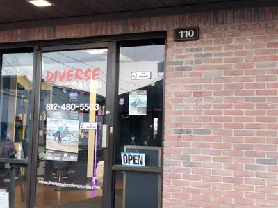Diverse Salon
