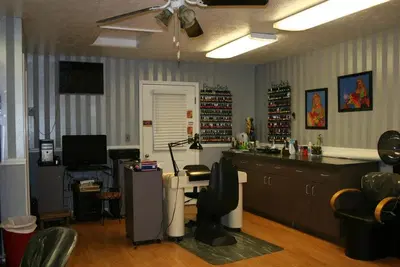 Kelly's Hair & Nail Salon