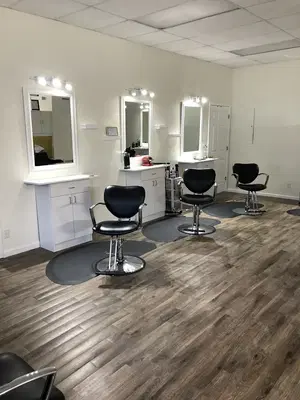 9 Fruits Beauty Salon