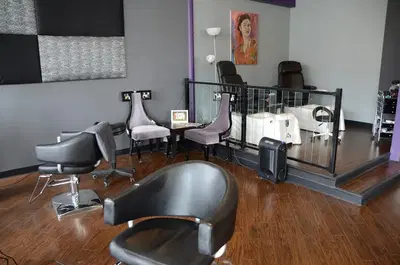 Senoj Salon