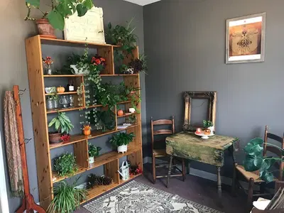 Truvy's West A Beauty Spot