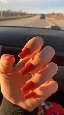 Chic Nails