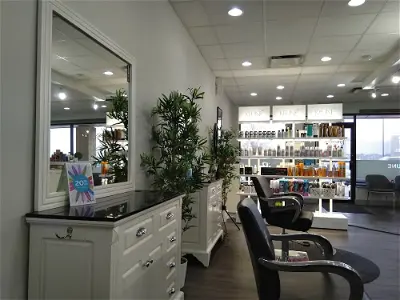 Bambou Salon & Spa at Antioch & College