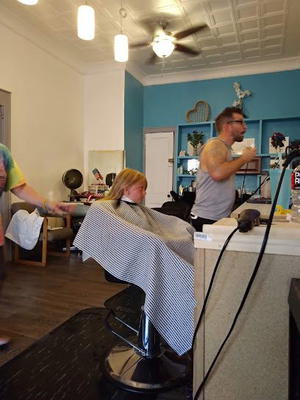 Split-Ends Hair Styling Salon