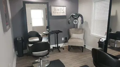 Lara's Beauty Salon