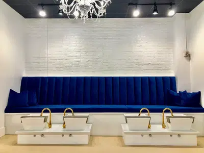 Eversaint Salon