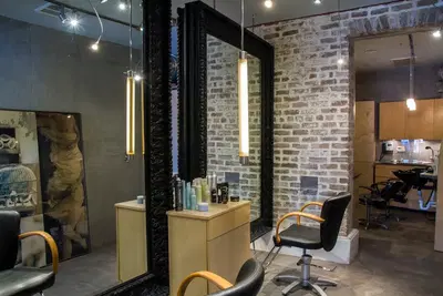 Salon Du Beau Monde