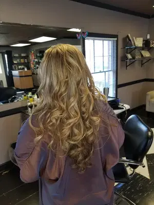 Tones & Texture's Hair Studio