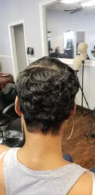 Happy Hair Salon & Boutique