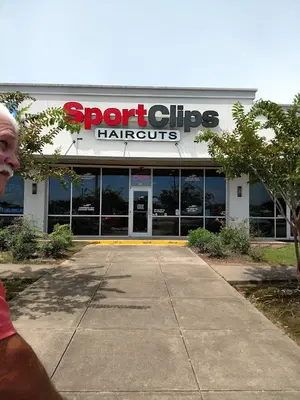 Sport Clips Haircuts of Alexandria - Plaza 28