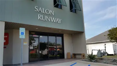 Salon Runway