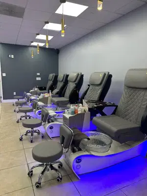 Novelty Nail Spa