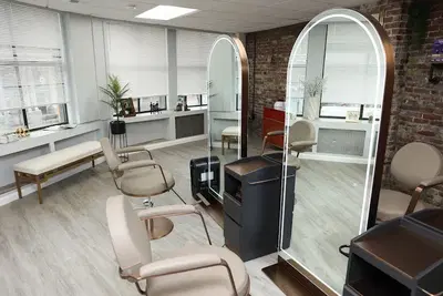 Exclusive Salon