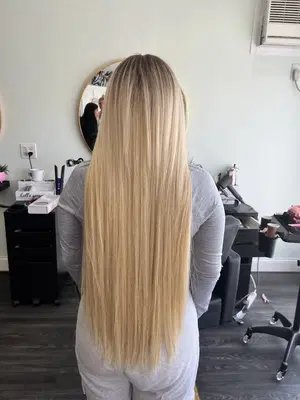 The Blonde Salon
