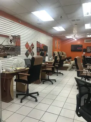 Malden Nails