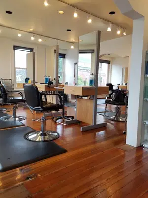 Salon Luna