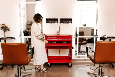 Rachel O. Salon Suite