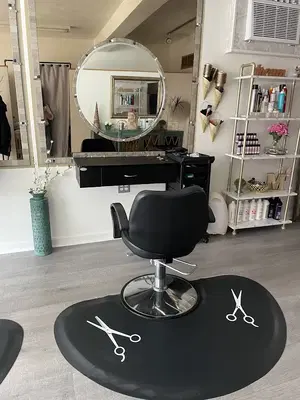 Mosar Beauty Bar