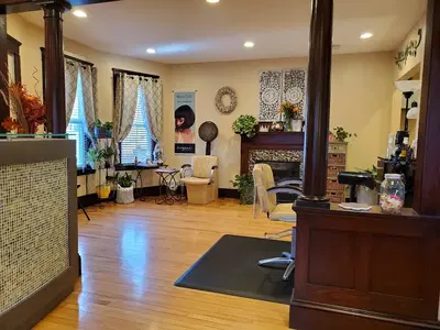 Beauty Queens an Organic salon