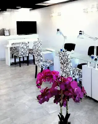 Diana's Family Hair & Nail Salon