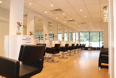 Salon De Cinzia