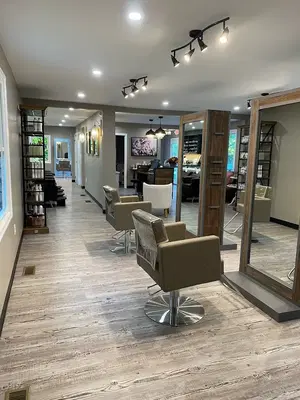 Liv Salon
