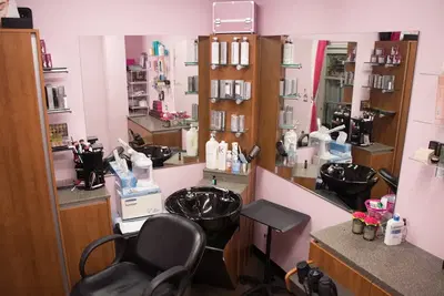 Ush Salon