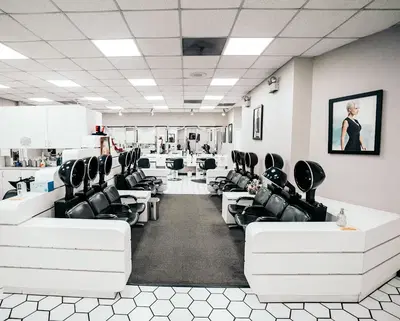 Nu Images Salon