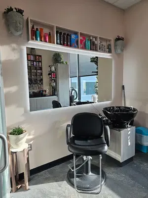 Chelsea the Hair Guru