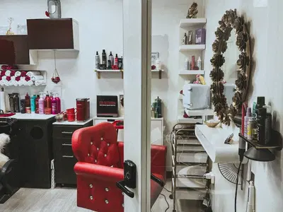 Phenix Salon Suites