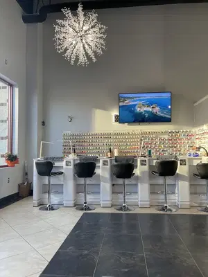 Glam Nail Bar