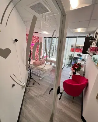 Live Lash Love