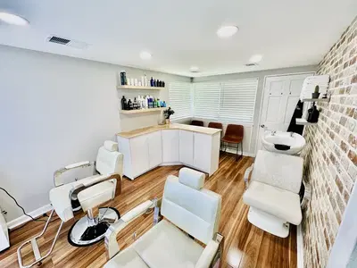 Chikys Hair Salon LLC.