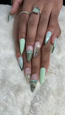 Sky One Nails