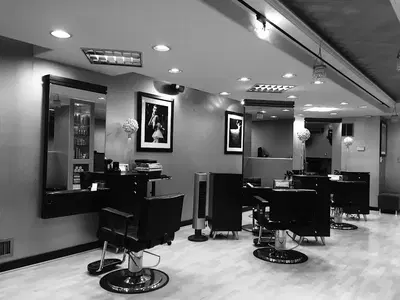LLuminaire Salon