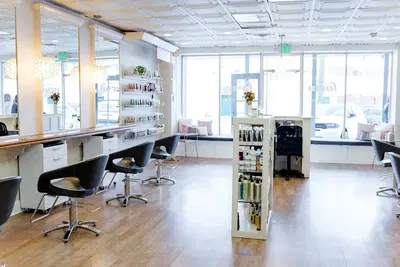Form Salon